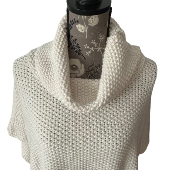 NWT cocogio Women's One Size Ivory Knit Cowl Neck Open Sides Poncho Sweater Top - Picture 2 of 15